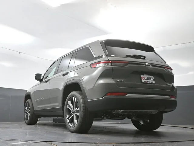 Nuevos JEEP GRAND CHEROKEE à Estados chez autogozo