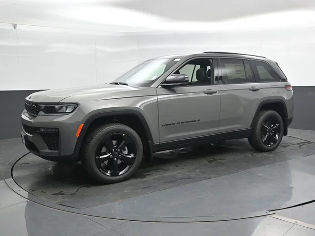 Nuevos JEEP GRAND CHEROKEE à Estados chez autogozo