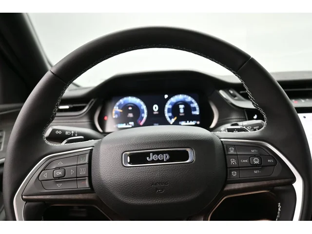 Nuevos JEEP GRAND CHEROKEE à Estados chez autogozo