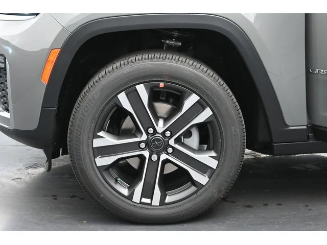 Nuevos JEEP GRAND CHEROKEE à Estados chez autogozo