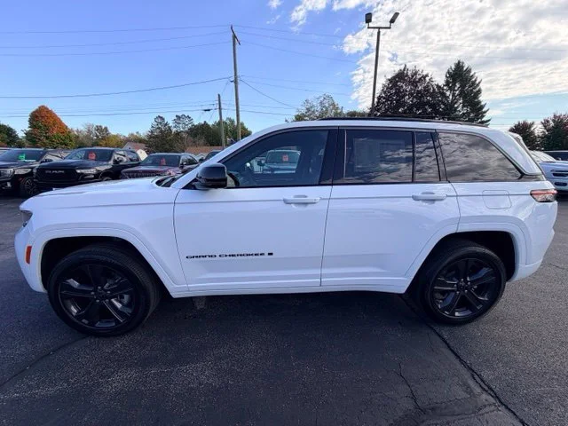 Nuevos JEEP GRAND CHEROKEE à Estados chez autogozo