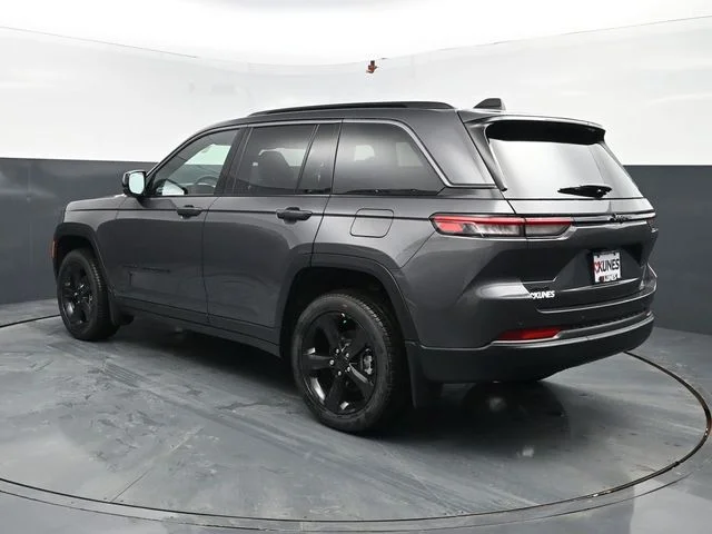 Nuevos JEEP GRAND CHEROKEE à Estados chez autogozo