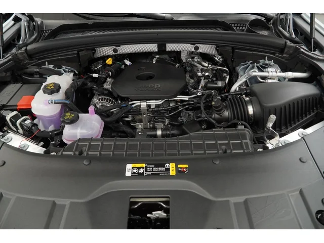 Nuevos JEEP GRAND CHEROKEE à Estados chez autogozo