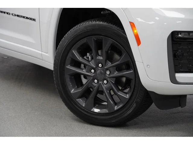 Nuevos JEEP GRAND CHEROKEE à Estados chez autogozo