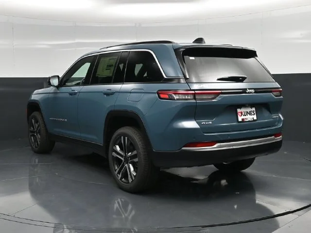 Nuevos JEEP GRAND CHEROKEE à Estados chez autogozo