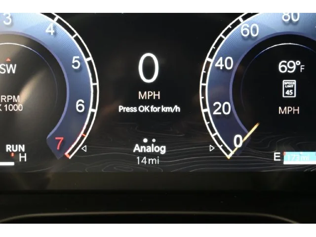Nuevos JEEP GRAND CHEROKEE à Estados chez autogozo