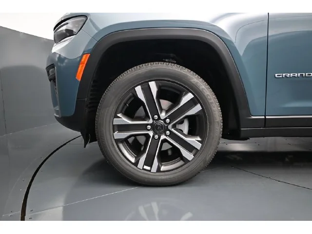 Nuevos JEEP GRAND CHEROKEE à Estados chez autogozo