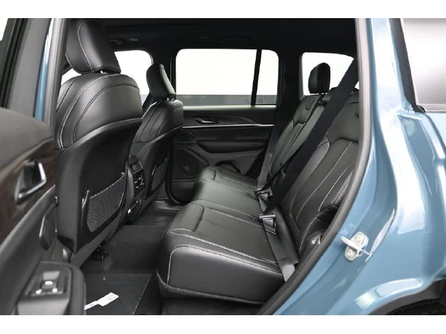 Nuevos JEEP GRAND CHEROKEE à Estados chez autogozo