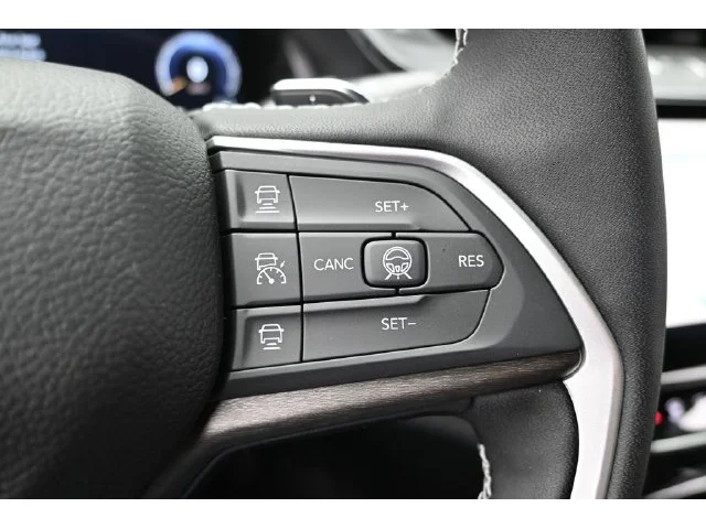 Nuevos JEEP GRAND CHEROKEE à Estados chez autogozo