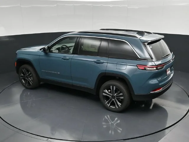 Nuevos JEEP GRAND CHEROKEE à Estados chez autogozo