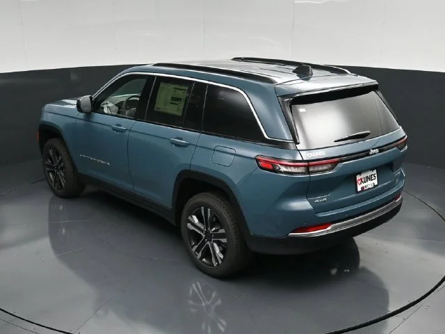 Nuevos JEEP GRAND CHEROKEE à Estados chez autogozo