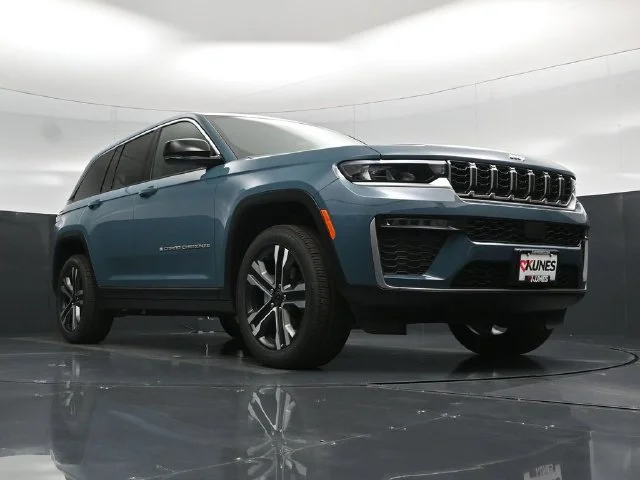 Nuevos JEEP GRAND CHEROKEE à Estados chez autogozo