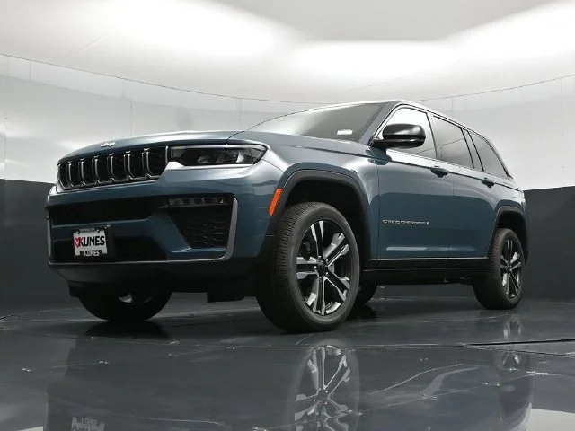 Nuevos JEEP GRAND CHEROKEE à Estados chez autogozo