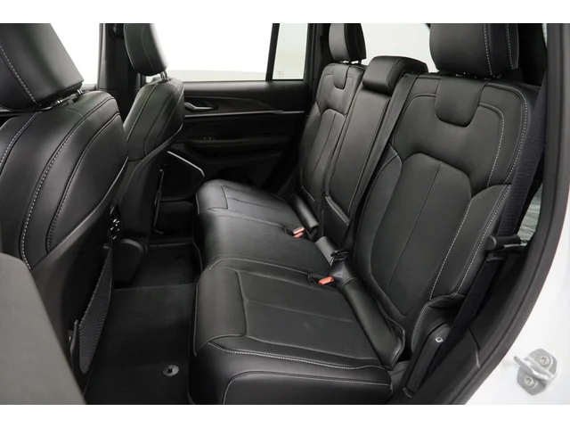 Nuevos JEEP GRAND CHEROKEE à Estados chez autogozo