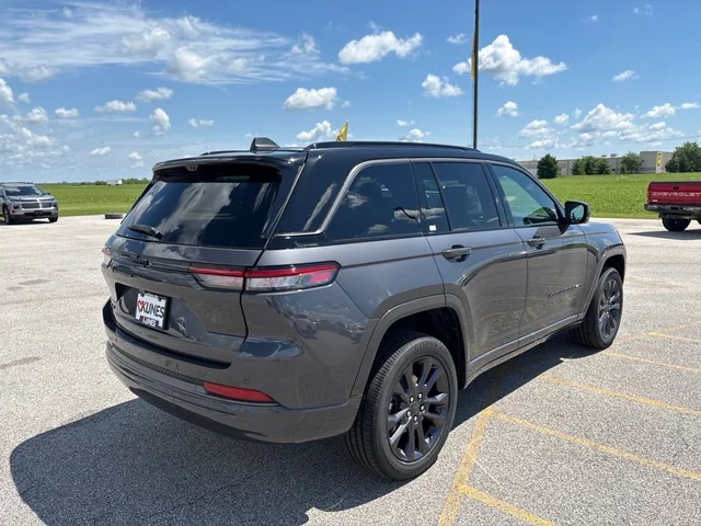 Nuevos JEEP GRAND CHEROKEE à Estados chez autogozo