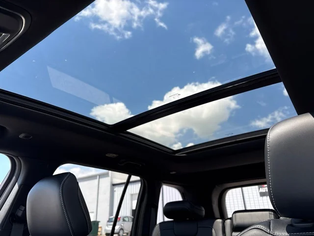 Nuevos JEEP GRAND CHEROKEE à Estados chez autogozo