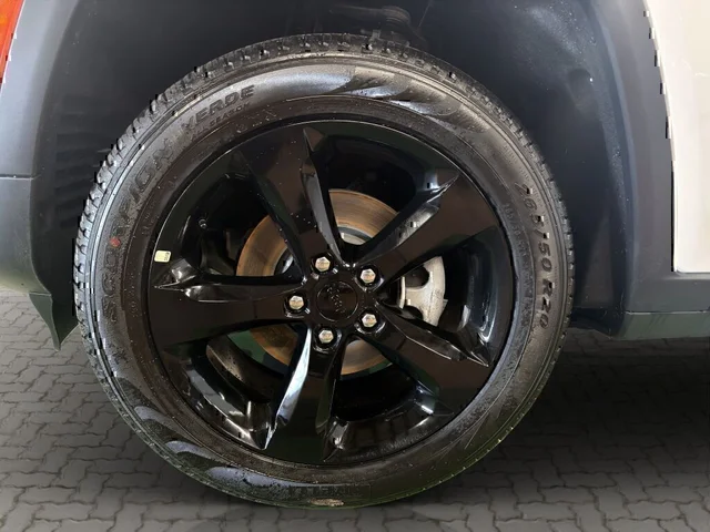 Nuevos JEEP GRAND CHEROKEE à Estados chez autogozo