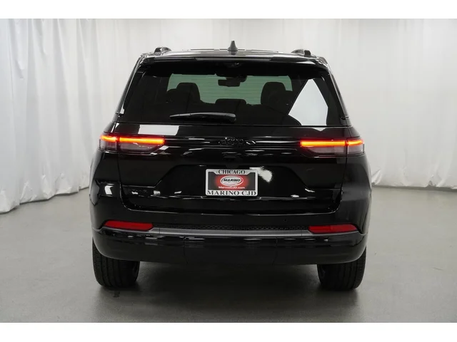 Nuevos JEEP GRAND CHEROKEE à Estados chez autogozo