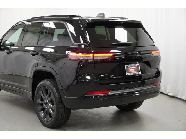 Nuevos JEEP GRAND CHEROKEE à Estados chez autogozo