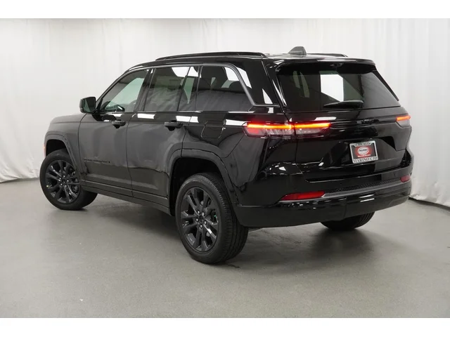 Nuevos JEEP GRAND CHEROKEE à Estados chez autogozo