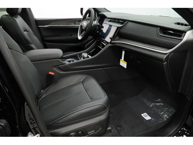 Nuevos JEEP GRAND CHEROKEE à Estados chez autogozo