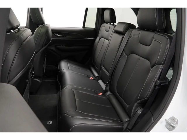 Nuevos JEEP GRAND CHEROKEE à Estados chez autogozo