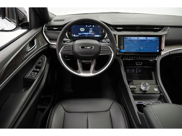 Nuevos JEEP GRAND CHEROKEE à Estados chez autogozo