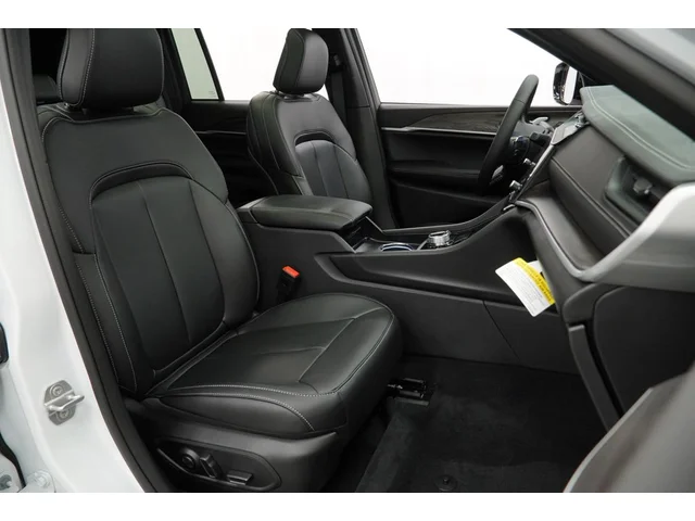 Nuevos JEEP GRAND CHEROKEE à Estados chez autogozo