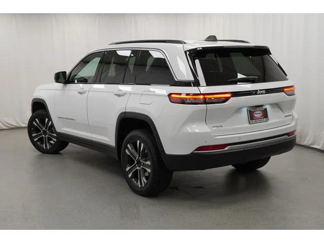 Nuevos JEEP GRAND CHEROKEE à Estados chez autogozo
