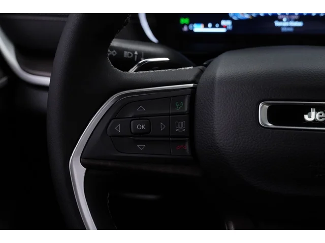 Nuevos JEEP GRAND CHEROKEE à Estados chez autogozo