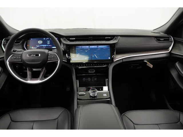 Nuevos JEEP GRAND CHEROKEE à Estados chez autogozo