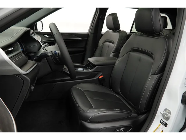 Nuevos JEEP GRAND CHEROKEE à Estados chez autogozo