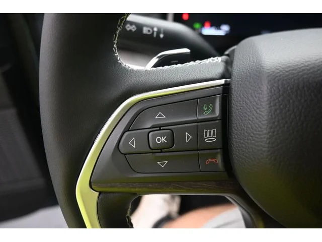 Nuevos JEEP GRAND CHEROKEE à Estados chez autogozo
