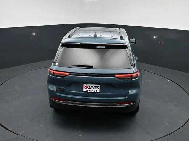 Nuevos JEEP GRAND CHEROKEE à Estados chez autogozo