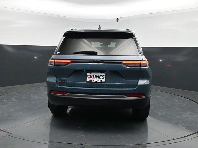 Nuevos JEEP GRAND CHEROKEE à Estados chez autogozo