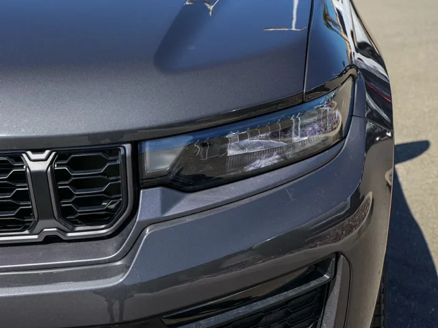 Nuevos JEEP GRAND CHEROKEE à Estados chez autogozo