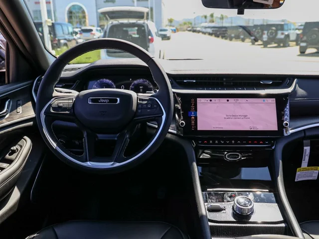 Nuevos JEEP GRAND CHEROKEE à Estados chez autogozo