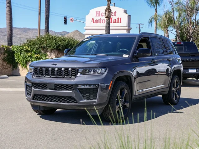 Nuevos JEEP GRAND CHEROKEE à Estados chez autogozo