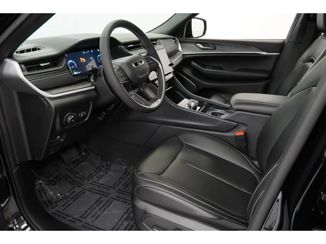 Nuevos JEEP GRAND CHEROKEE à Estados chez autogozo