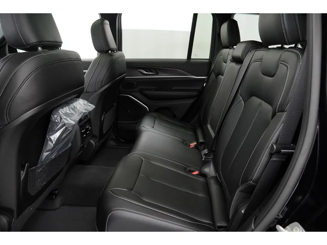 Nuevos JEEP GRAND CHEROKEE à Estados chez autogozo