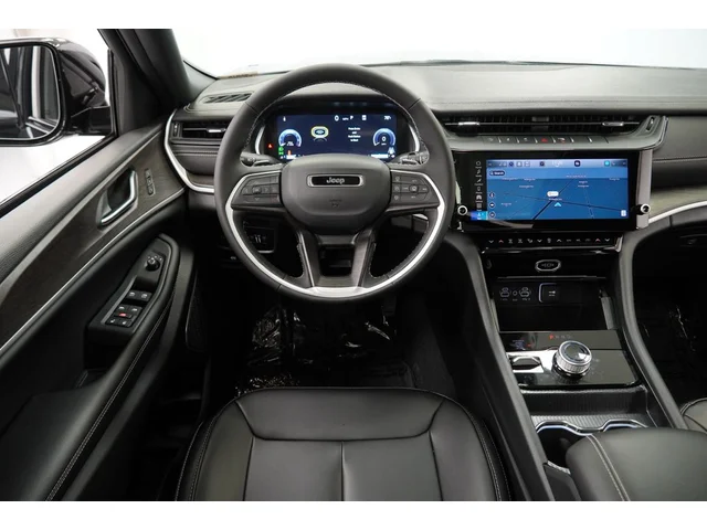 Nuevos JEEP GRAND CHEROKEE à Estados chez autogozo