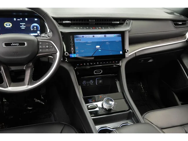 Nuevos JEEP GRAND CHEROKEE à Estados chez autogozo