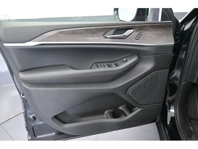 Nuevos JEEP GRAND CHEROKEE à Estados chez autogozo