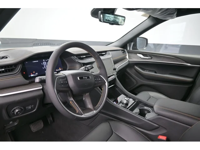 Nuevos JEEP GRAND CHEROKEE à Estados chez autogozo
