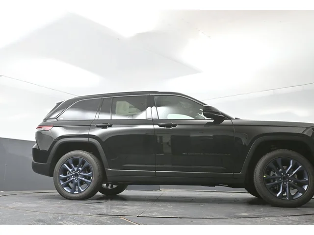 Nuevos JEEP GRAND CHEROKEE à Estados chez autogozo