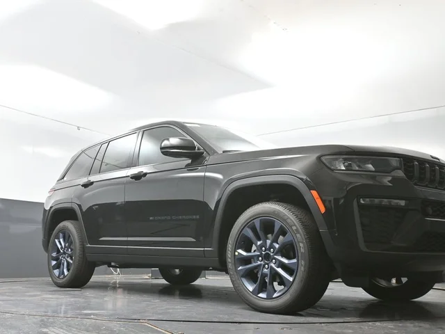 Nuevos JEEP GRAND CHEROKEE à Estados chez autogozo