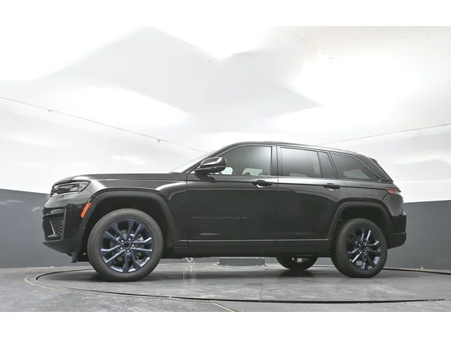 Nuevos JEEP GRAND CHEROKEE à Estados chez autogozo