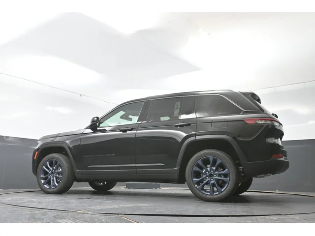 Nuevos JEEP GRAND CHEROKEE à Estados chez autogozo