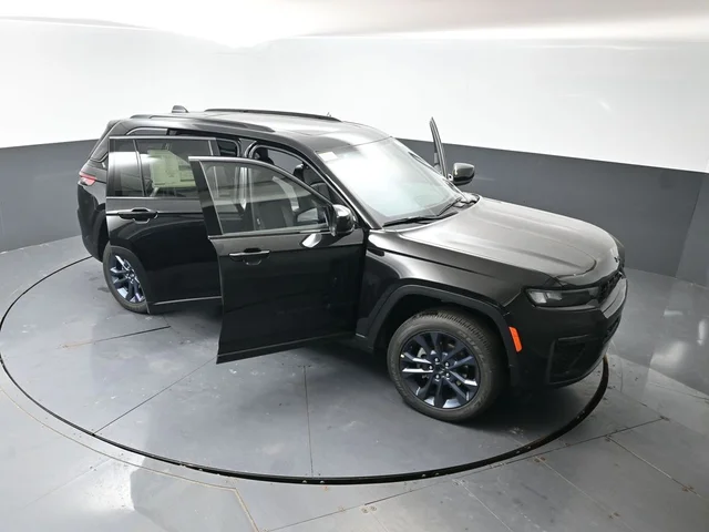 Nuevos JEEP GRAND CHEROKEE à Estados chez autogozo