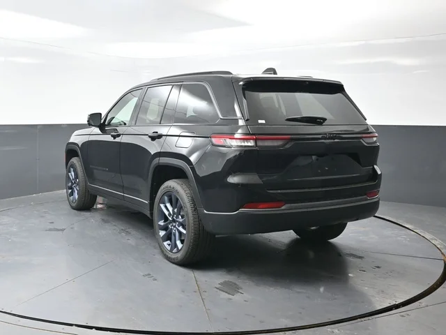 Nuevos JEEP GRAND CHEROKEE à Estados chez autogozo